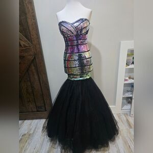 Madison James 15-188 Multi-Color Sequined mermaid gown NWOT size 4